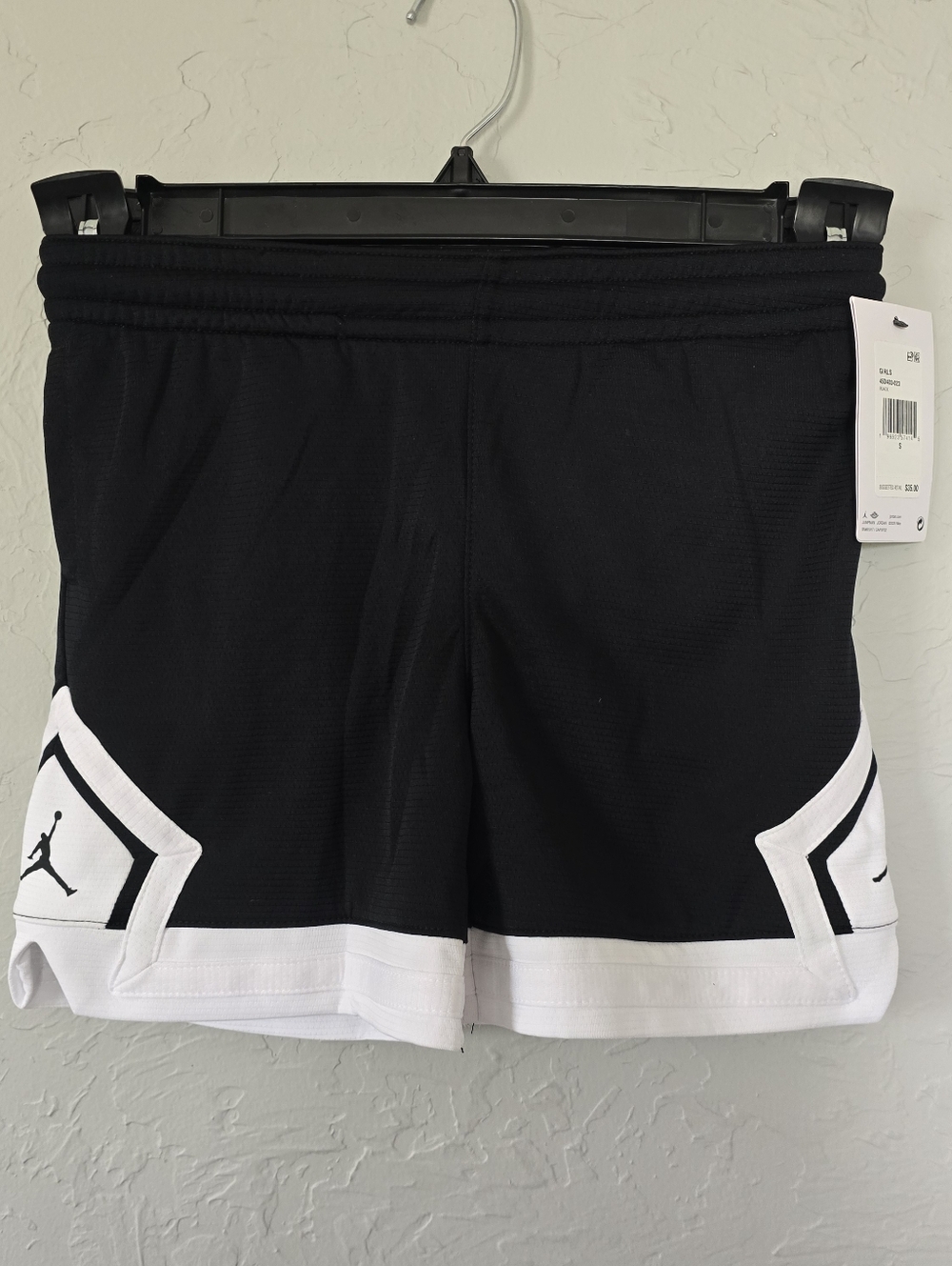 Dri-fit jordan girls small shorts new with tags